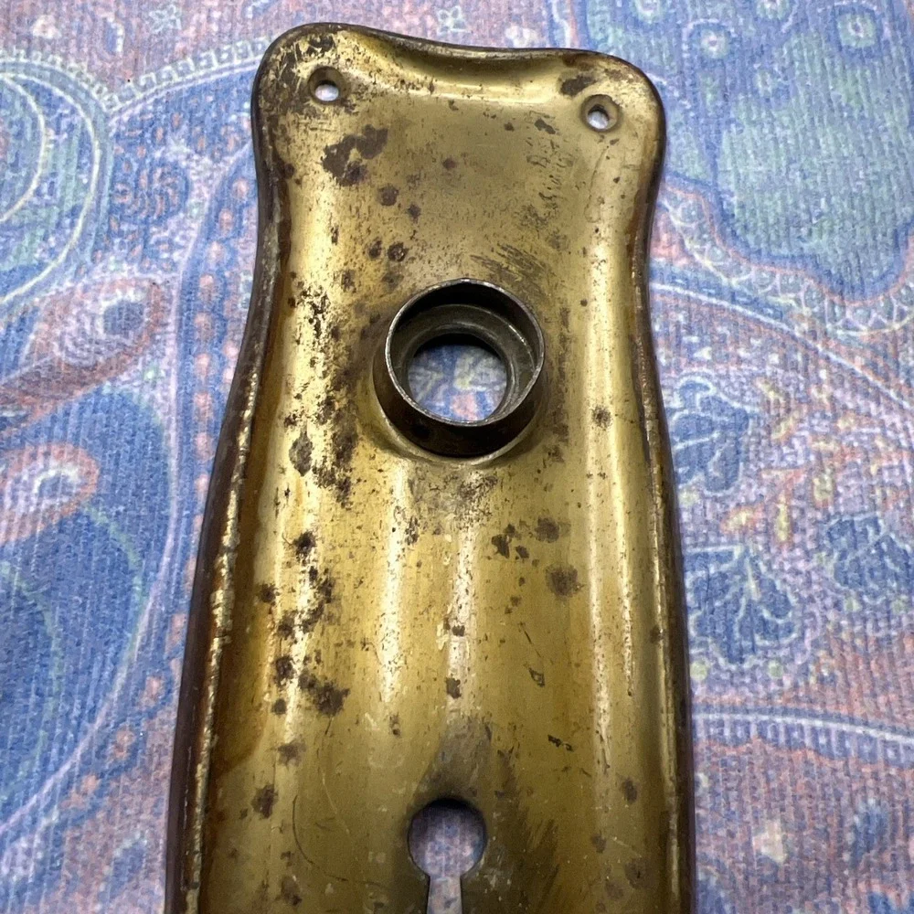 Set Of 2 Antique Victorian Brass Door Knob Backplates Keyhole Cast - Picture 5 of 10